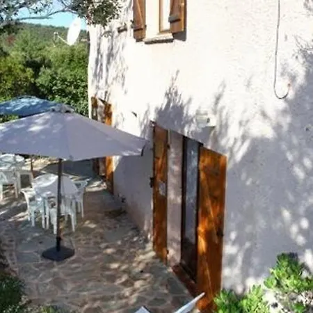 Maison A Deux Pas De La Avec Grande Terrasse Et 6 Couchages A Porto-vecchio - Fr-1-62-148 *