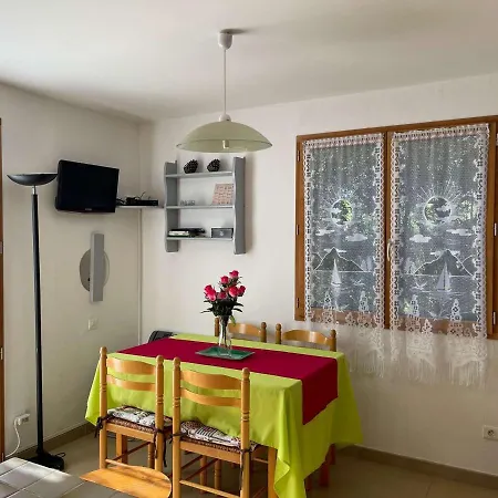 Maison A Deux Pas De La Avec Grande Terrasse Et 6 Couchages A Porto-vecchio - Fr-1-62-148 * Порто-Веккьо