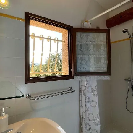 Maison A Deux Pas De La Avec Grande Terrasse Et 6 Couchages A Porto-vecchio - Fr-1-62-148 Дом отдыха Порто-Веккьо