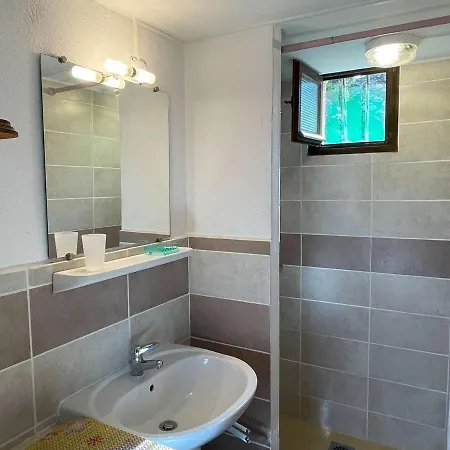 Дом отдыха Maison A Deux Pas De La Avec Grande Terrasse Et 6 Couchages A Porto-vecchio - Fr-1-62-148 Порто-Веккьо